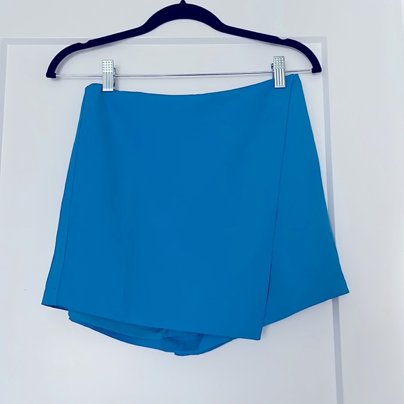 NWOT Lulu’s Sunny Day Wonder Turquoise Asymmetrical Skort - Picture 4 of 7